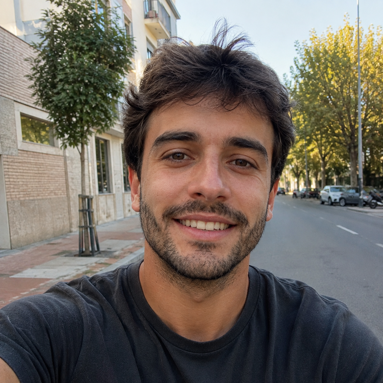 <strong>Óscar L.</strong>